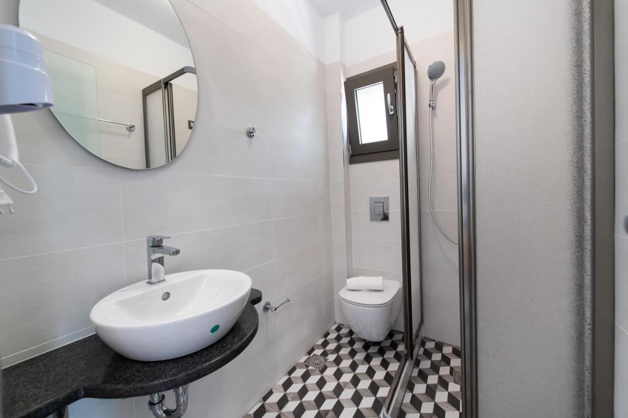 Ferienwohnung Aurelia Nikiana Exterior foto