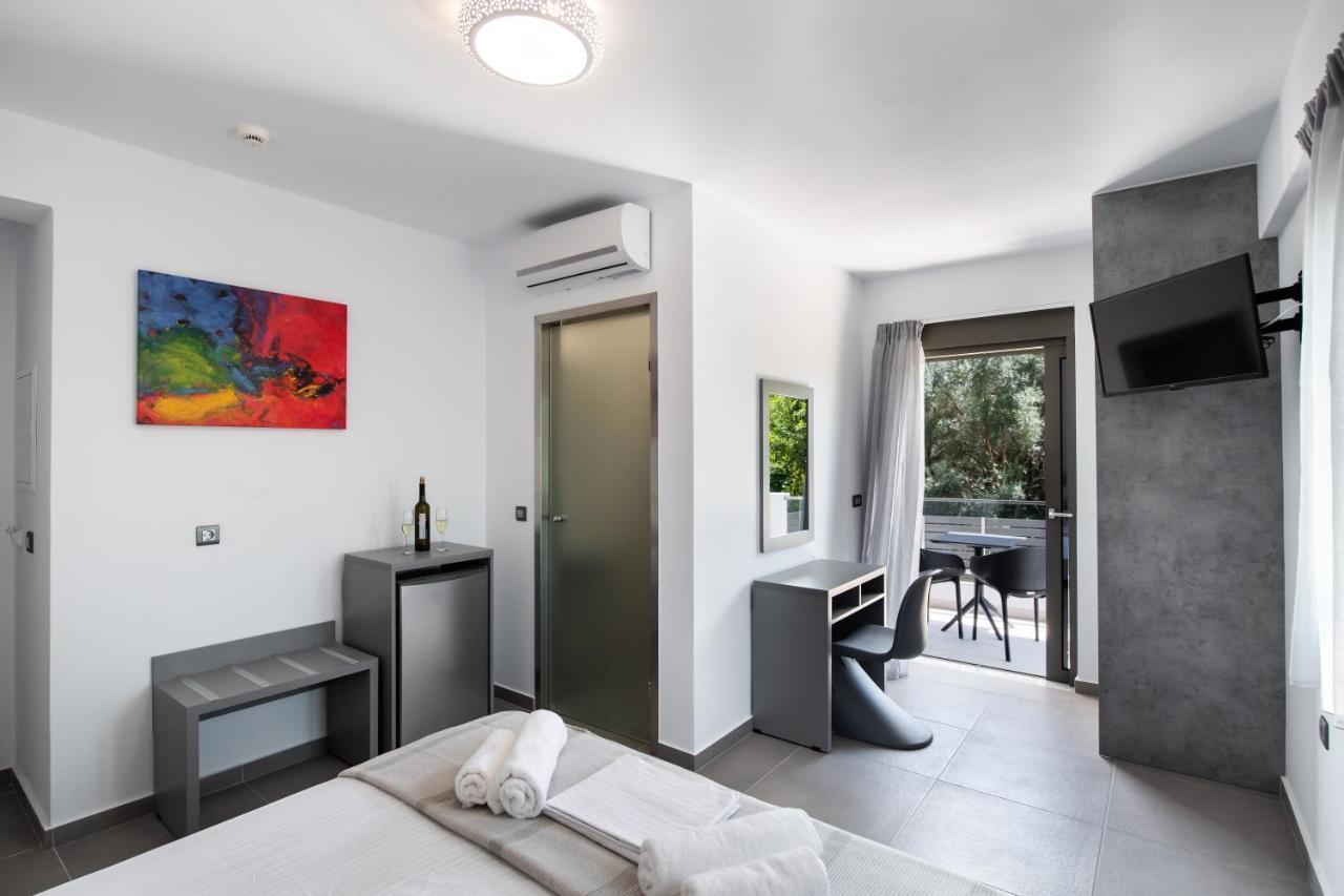 Ferienwohnung Aurelia Nikiana Exterior foto